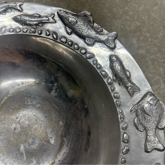 Mariposa Silver Fish-Accented Bowl vintage 18" serving bowl - Picture 3 of 7